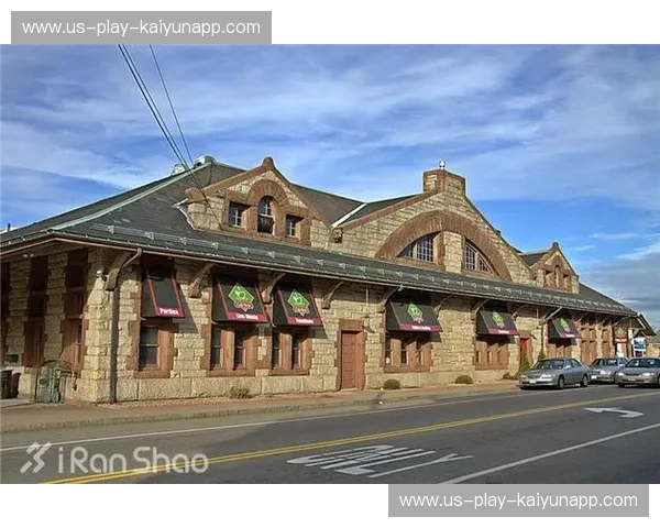 柏林马拉松历史交锋:赛道上的传奇对决 柏林马拉松历史交锋:赛道上的传奇对决