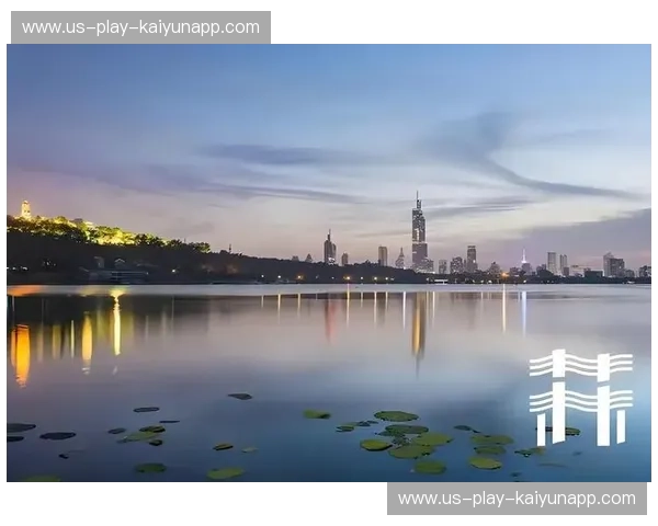 巅峰对决:当“生猛”广东遇上“内敛”江苏,谁才是中国经济的真灵魂? 巅峰对决:当“生猛”广东遇上“内敛”江苏,谁才是中国经济的真灵魂?